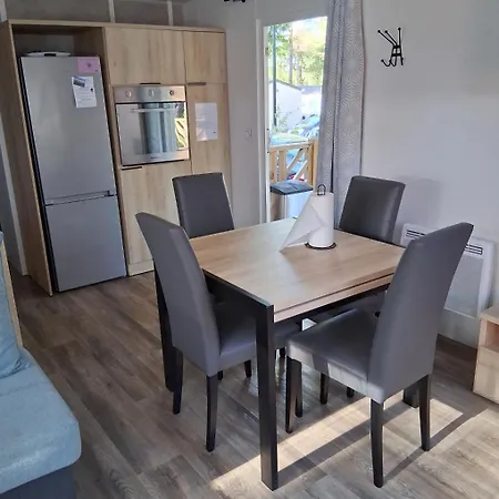 Siblu 4 Etoiles * بيرياك-سور-مير